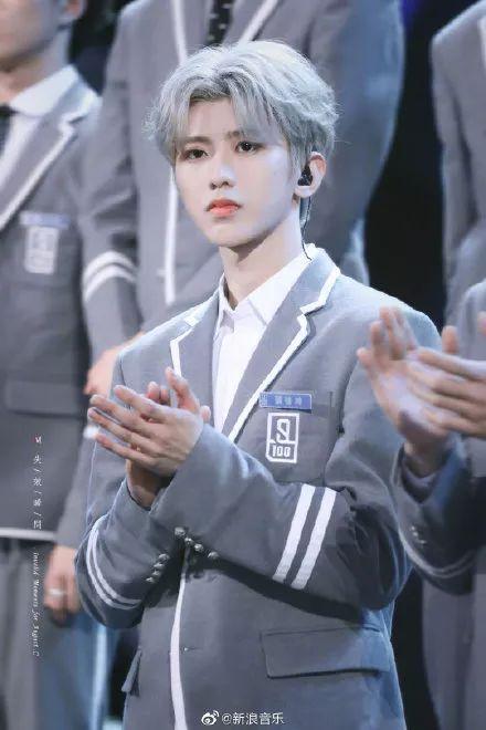 娱乐吃瓜八卦蔡徐坤微博